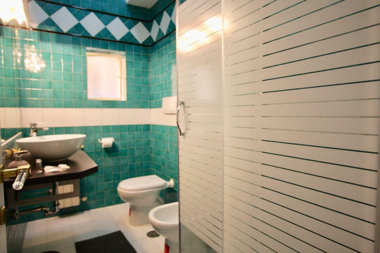 Monti Luxury Hotel Rome Exterior photo