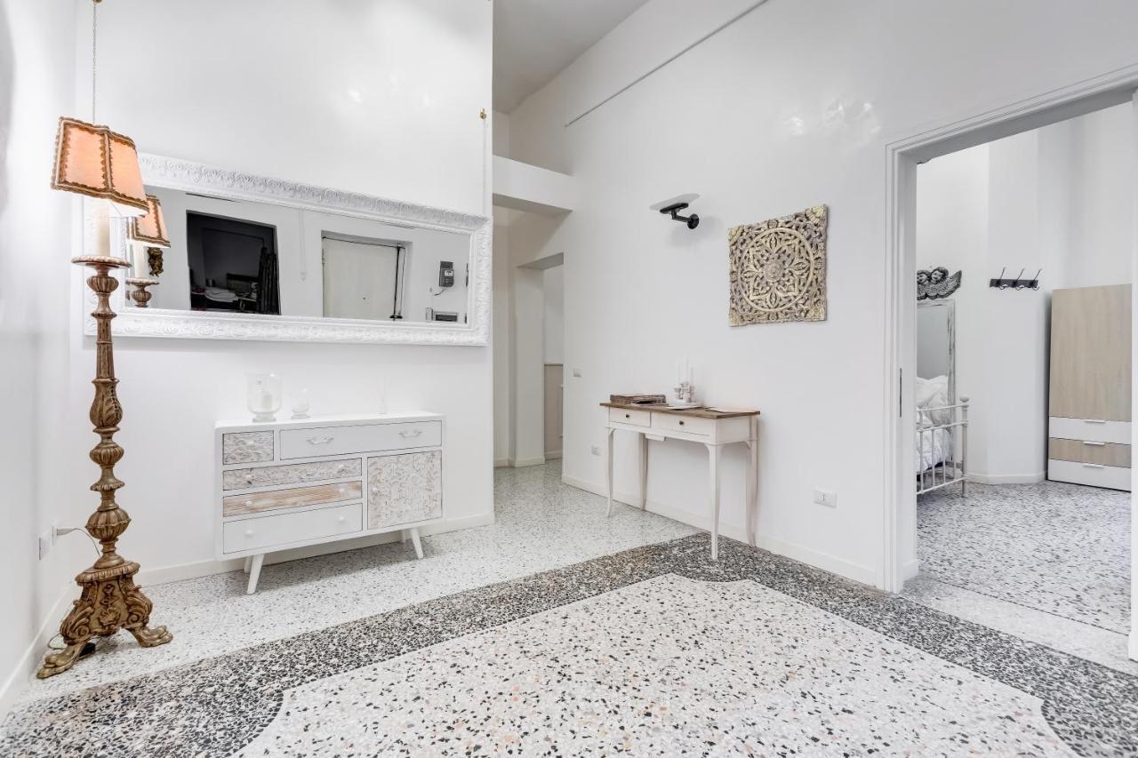 Monti Luxury Hotel Rome Exterior photo